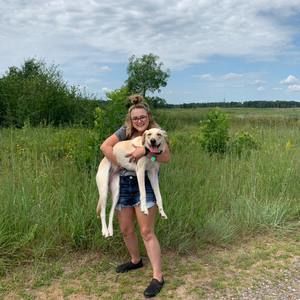 Meet your Posher, Emily